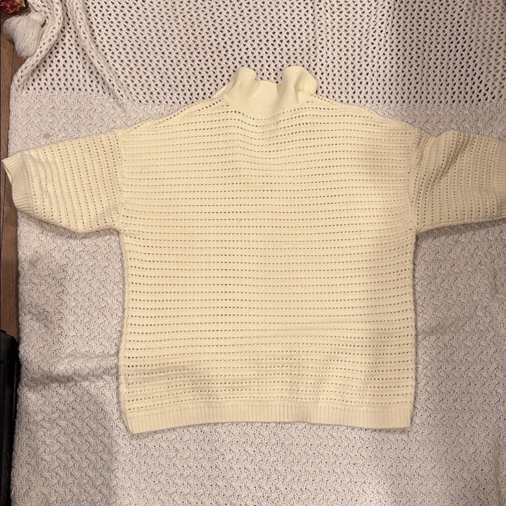 URBAN REVIVO WOMENS XS BLOUSE EMBROIDERY CREAM COLOR - Picture 6 of 8